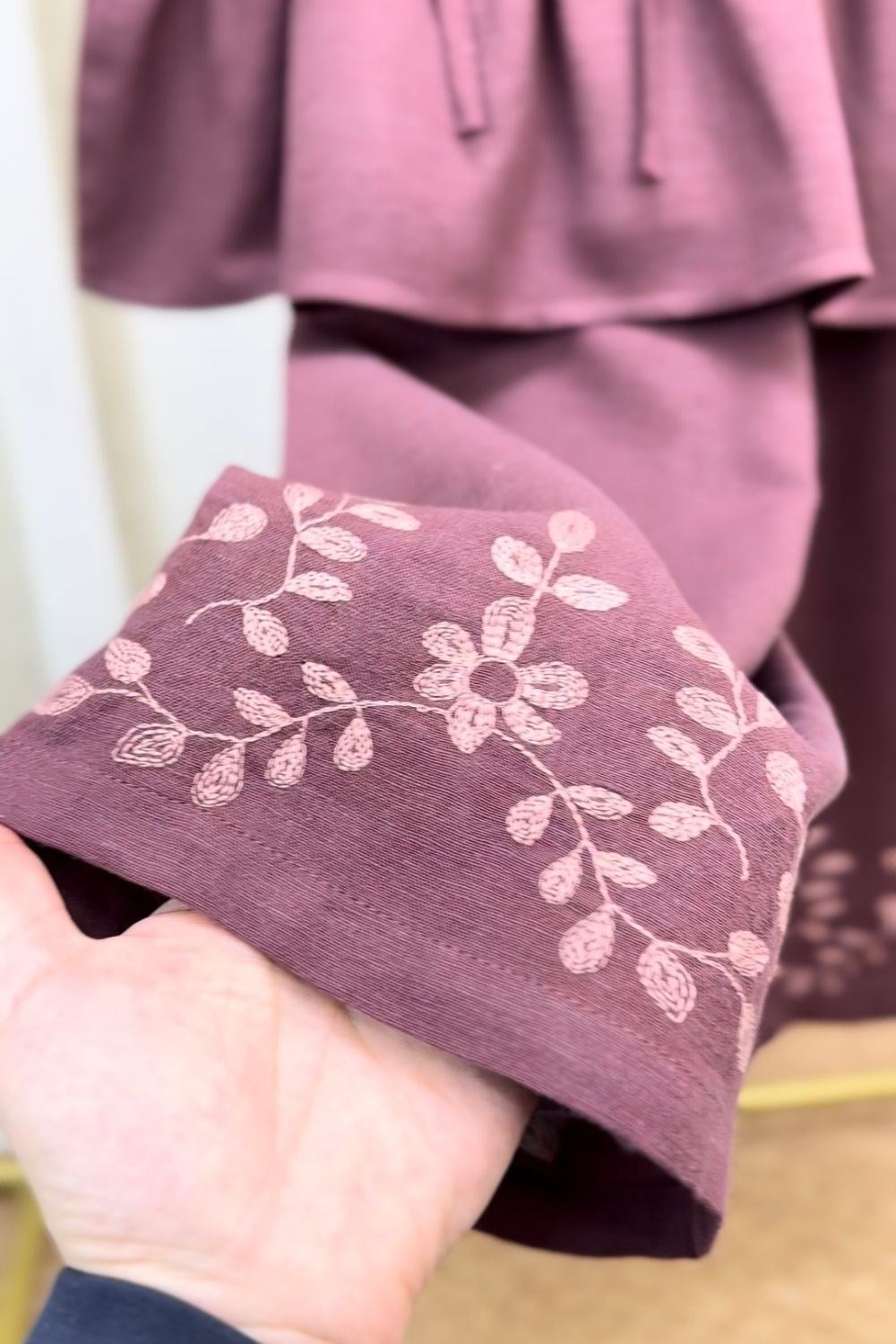 Kız Çocuk Özel Seri Keten Nakışlı Mürdüm Takım