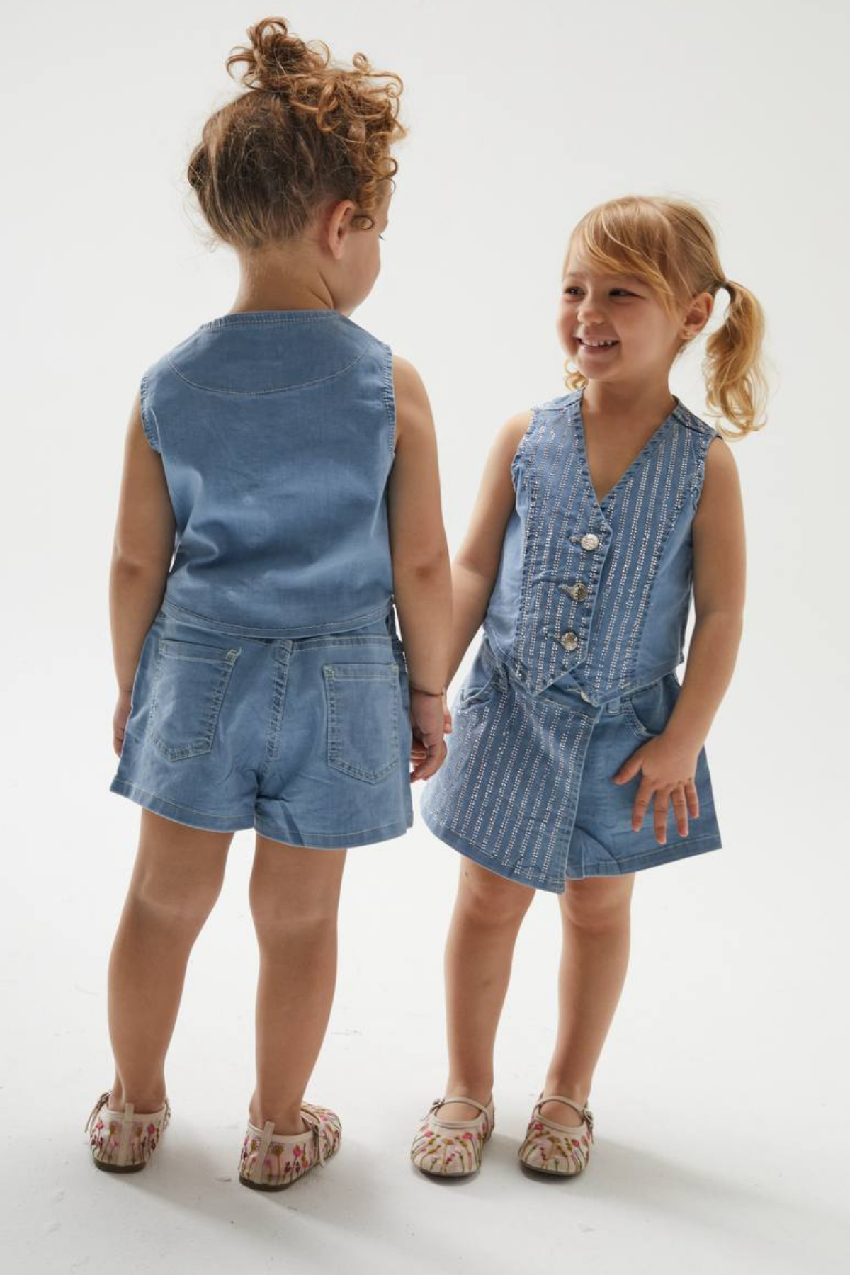 Kız Çocuk Taşlı Yelekli Etek Şort Denim Takım