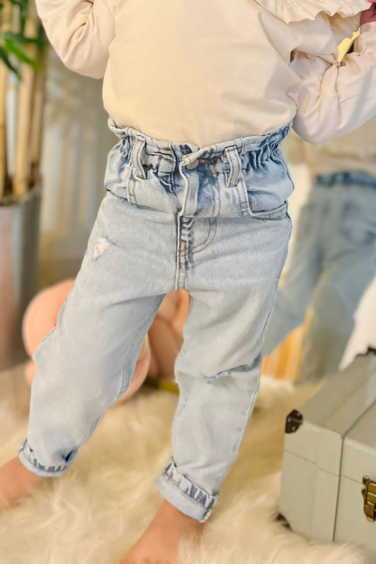 Kız Çocuk Yüksek Bel Yırtık Detaylı Jean Pantolon