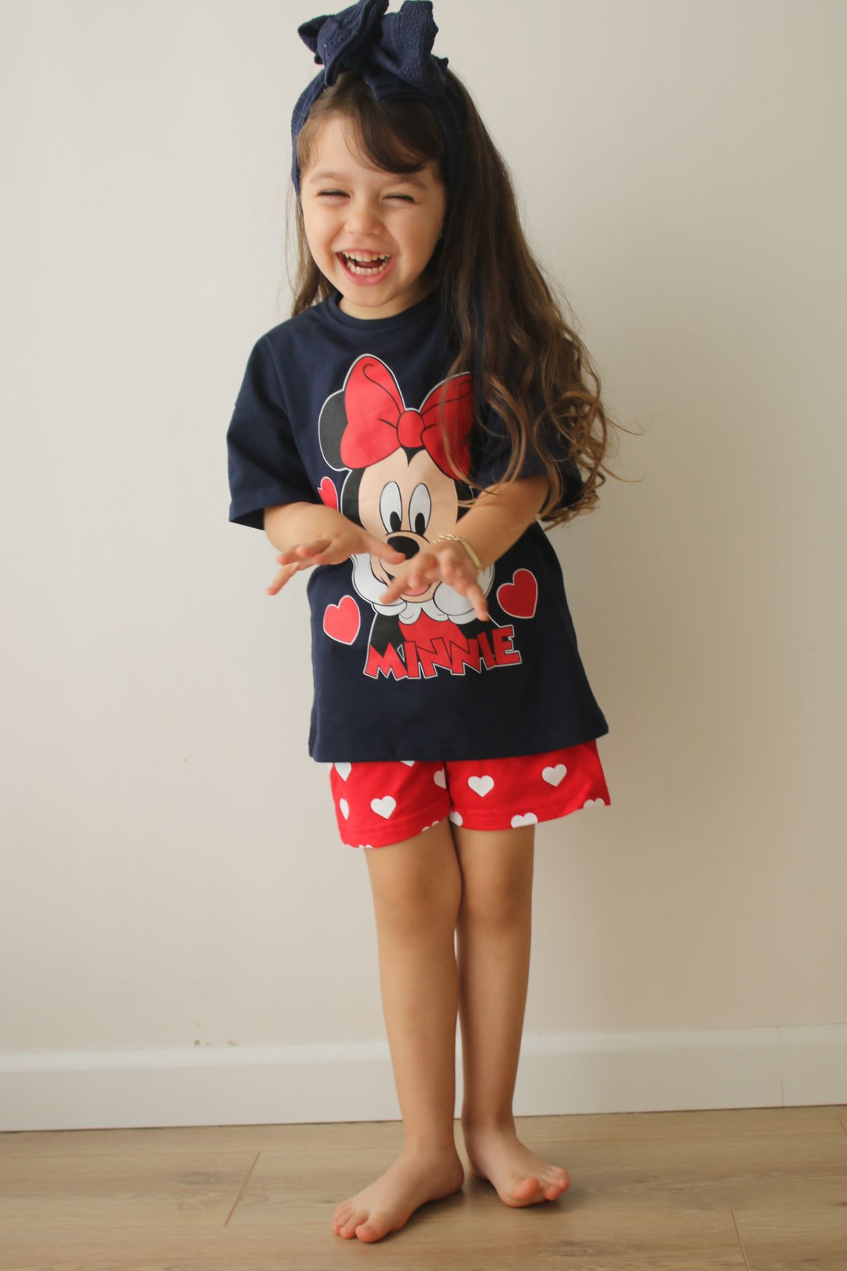 Minnie Laci Kırmızı Şortlu Takım
