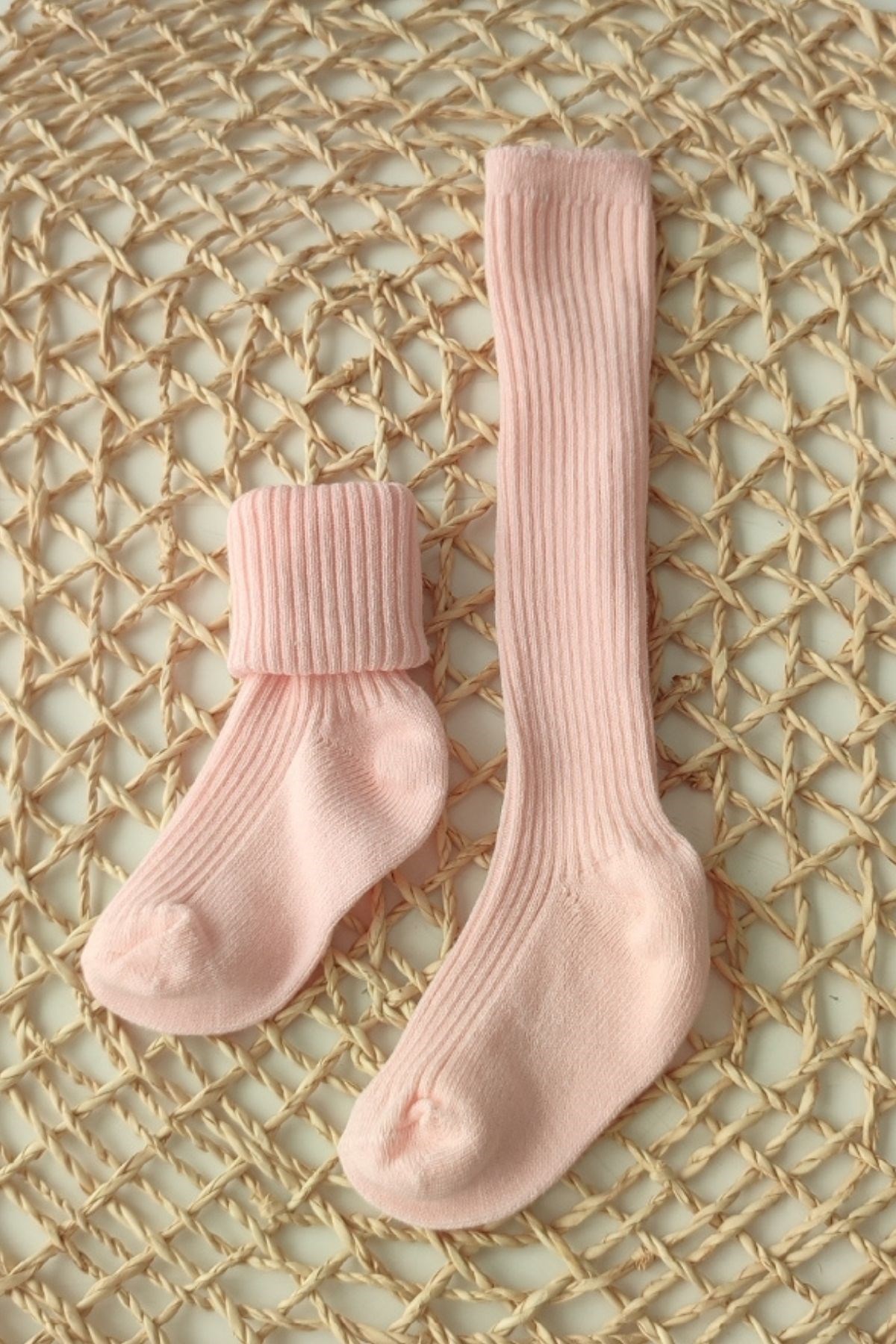 Pembe Renk Kısa Çorap