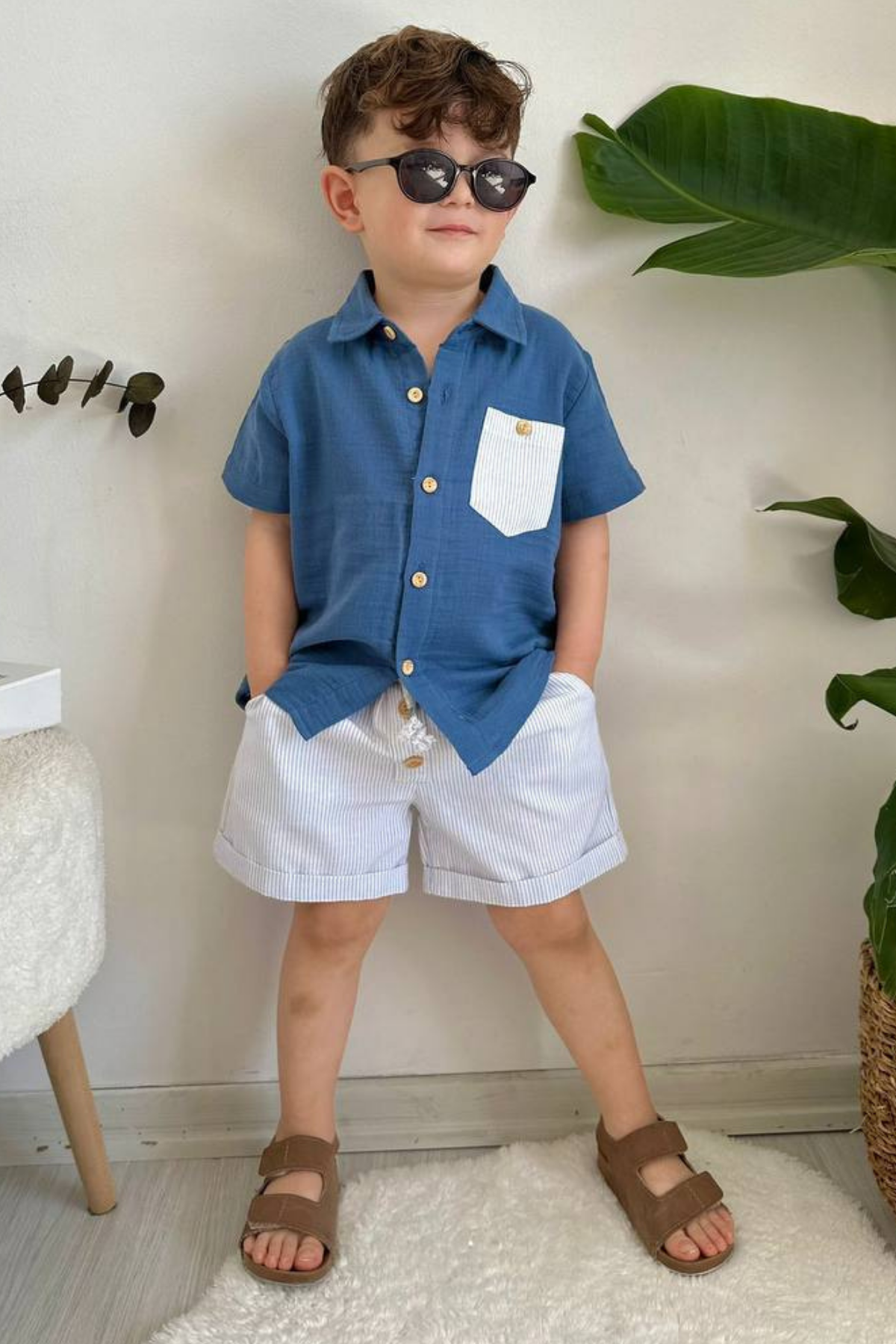 Şortlu Gömlekli Lacivert Takım