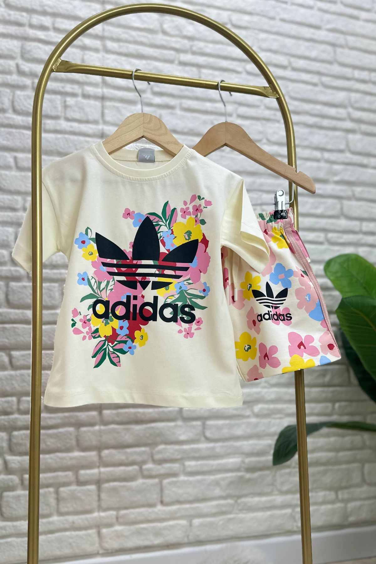 Unisex Çiçekli Adids Şortlu Yaz Takım