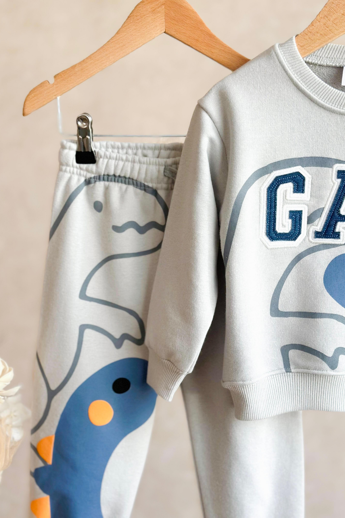 Unisex Çocuk Gri Nakışlı Gap Takım