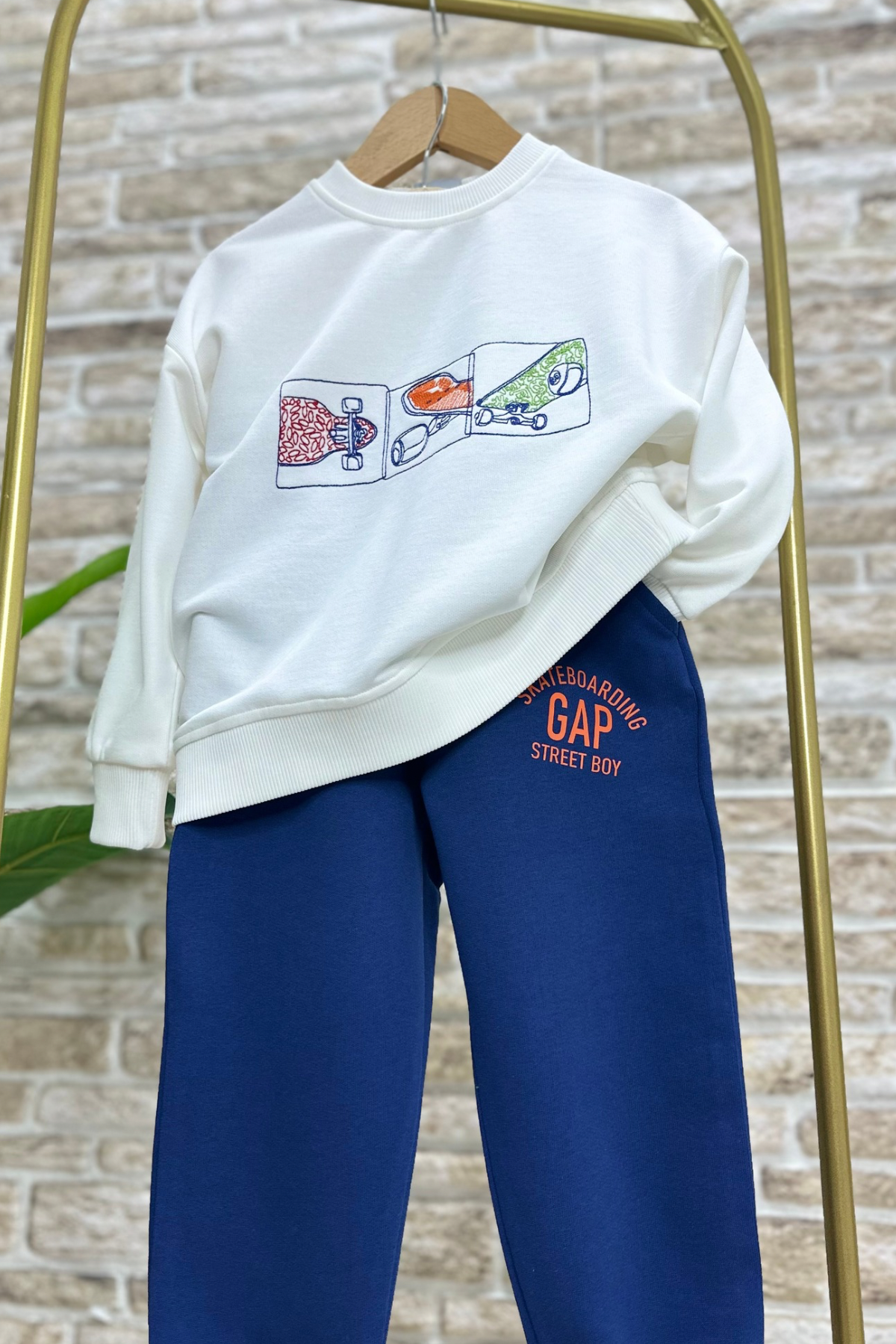 Unisex Gap Kaykaylı Laci Takım