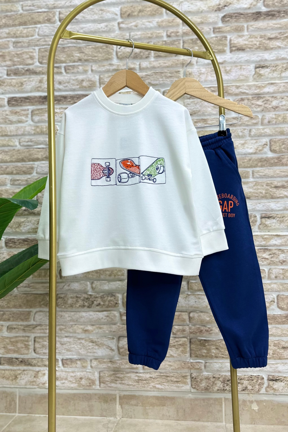 Unisex Gap Kaykaylı Laci Takım