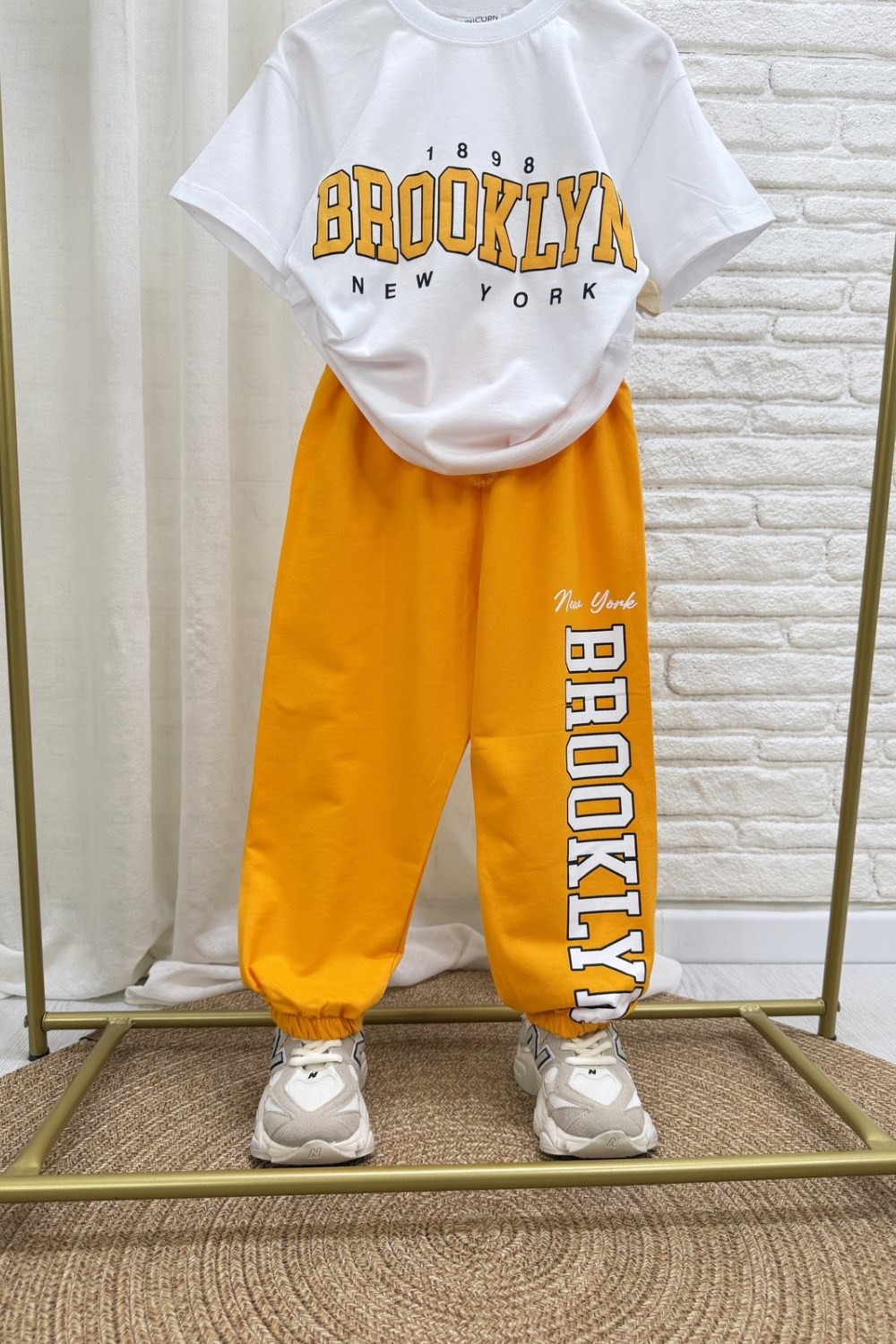 Unisex Tshirtlü Brooklyn Sarı Takım