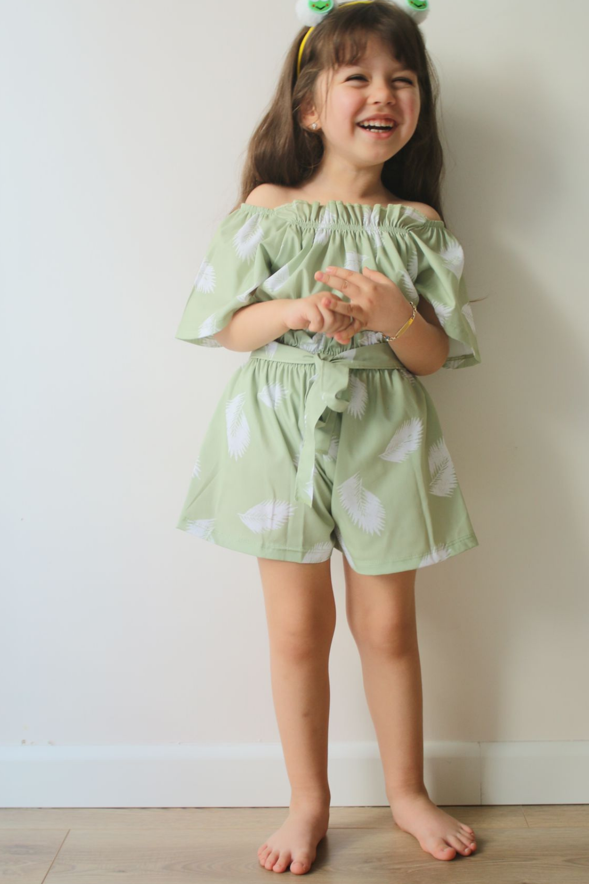 Yeşil Yapraklı Şortlu Takım