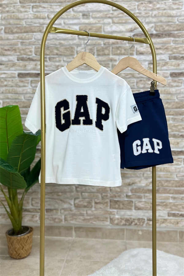Beyaz Laci Gap Şortlu Takım