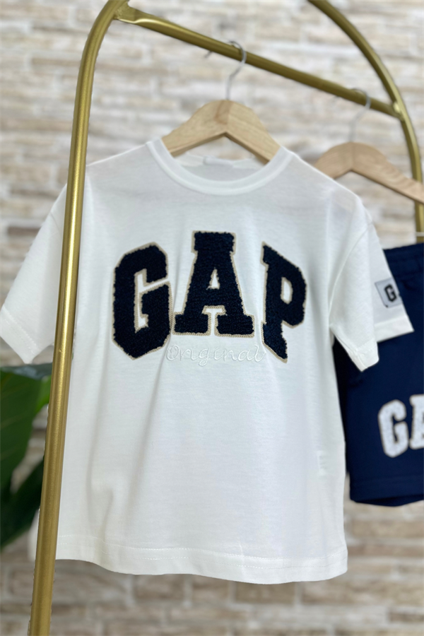 Beyaz Laci Gap Şortlu Takım