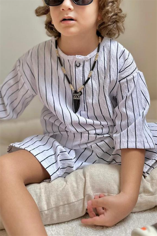 Çizgili Çıtçıtlı Şortlu Takım