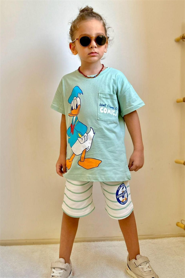 Donald Su Yeşili Çizgili Şortlu Takım