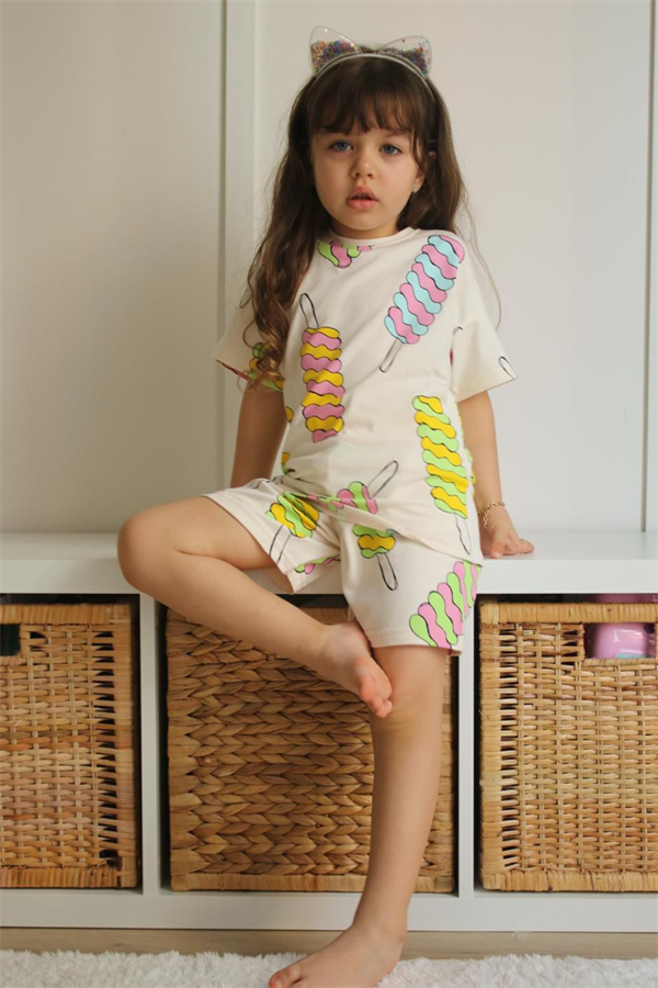 Dondurma Baskılı Şortlu Takım