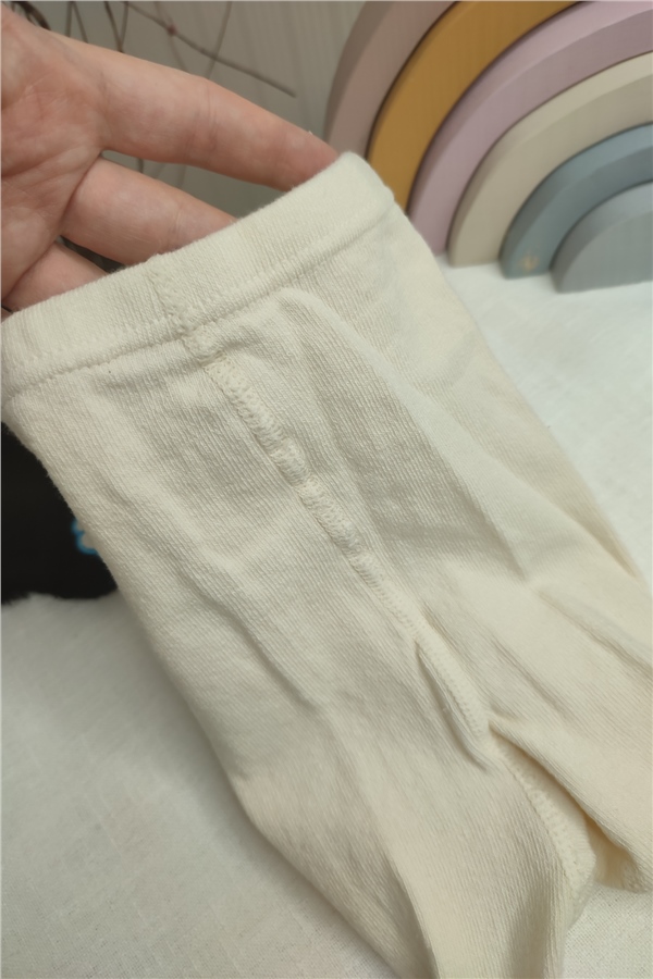 Düz Krem Fitilli Külotlu Çorap