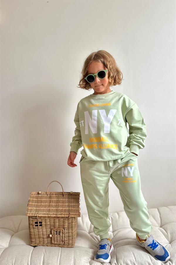 Erkek Çocuk 2 İplik YağYeşili Ny Takım