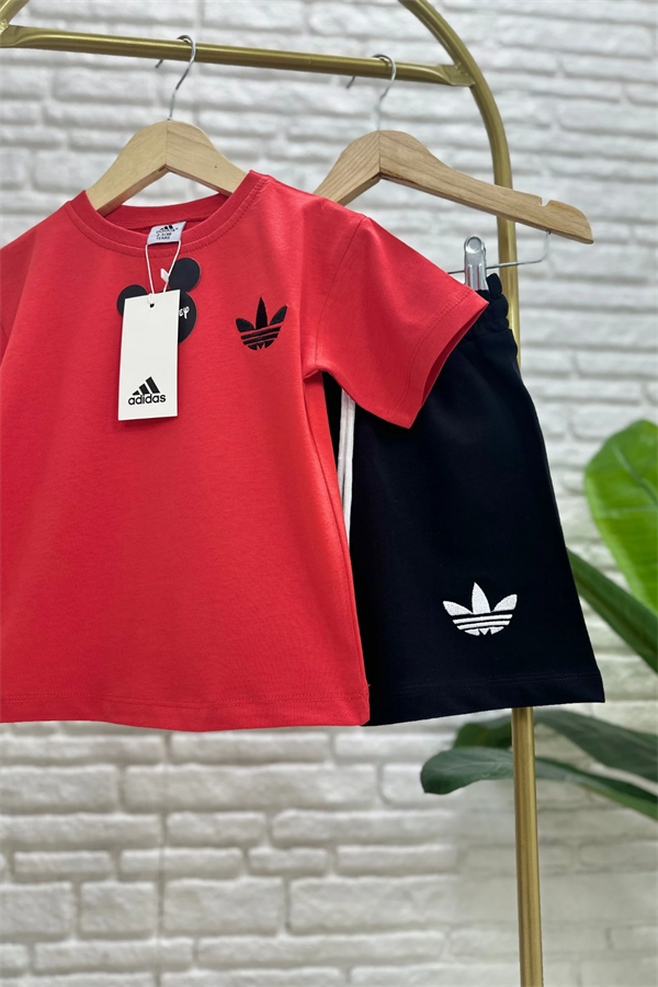 Erkek Çocuk Kırmızı Siyah Adids Şortlu Takım 