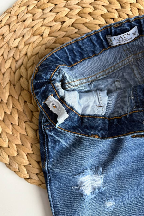 Erkek Çocuk Yırtık Detaylı Laci Jean Pantolon
