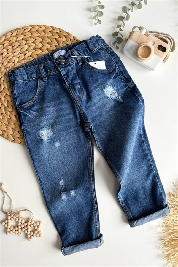 Erkek Çocuk Yırtık Detaylı Laci Jean Pantolon