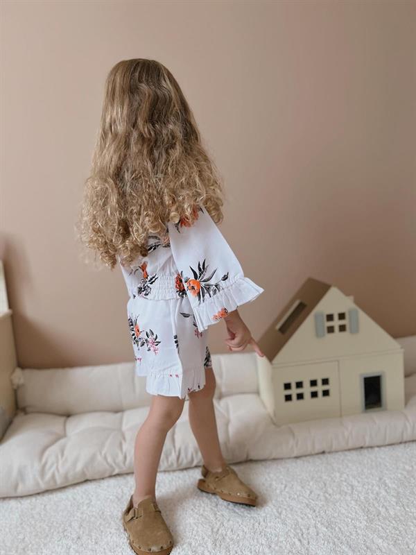 Fırfır Detaylı İspanyol Kol Şort Takım