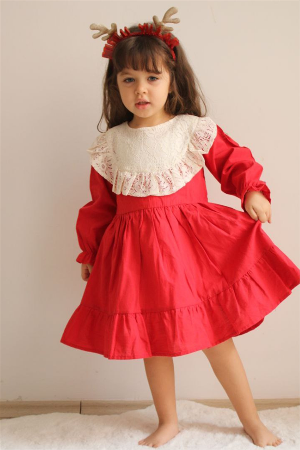 Güpür Detaylı Kırmızı Elbise