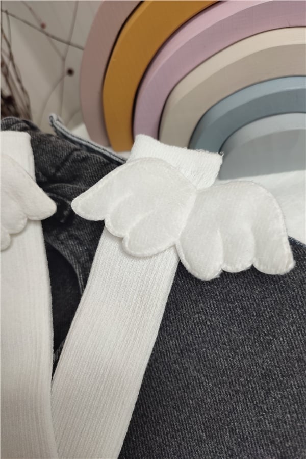 Kanatlı Beyaz Diz Altı Çorap