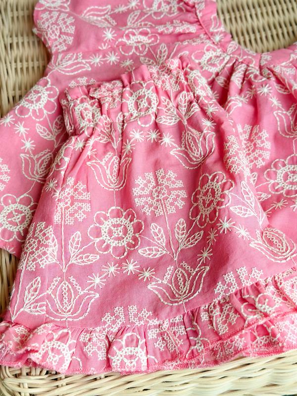 Keten Nakışlı Pembe Şortlu Takım