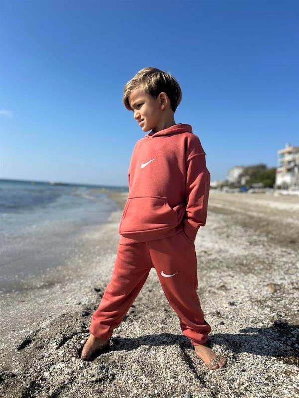 Kiremit Nike takım 