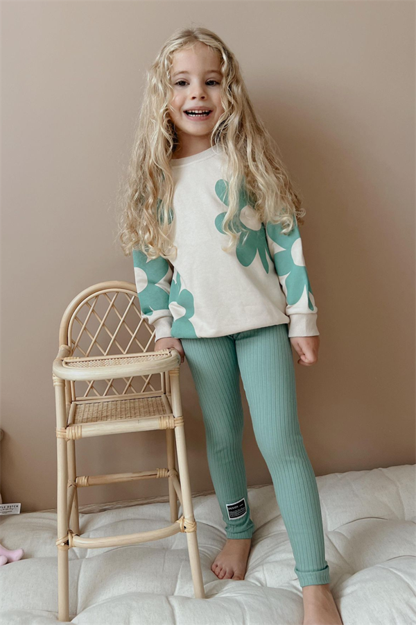 Kız Çocuk 3 İplik Papatyalı Yeşil Taytlı Takım