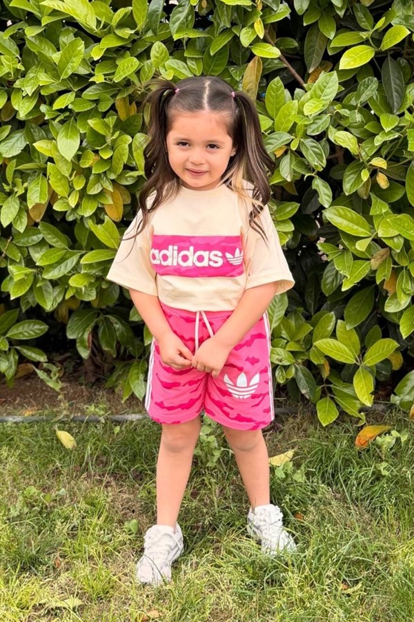 Kız Çocuk Adids Pembe Şortlu Takım