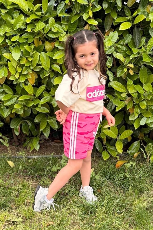 Kız Çocuk Adids Pembe Şortlu Takım