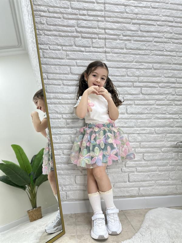 Kız Çocuk Çiçekli Etek Beyaz Bluz Takım