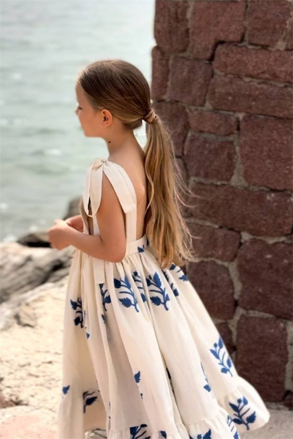 Kız Çocuk Çiçekli Omuzdan Bağlamalı Elbise