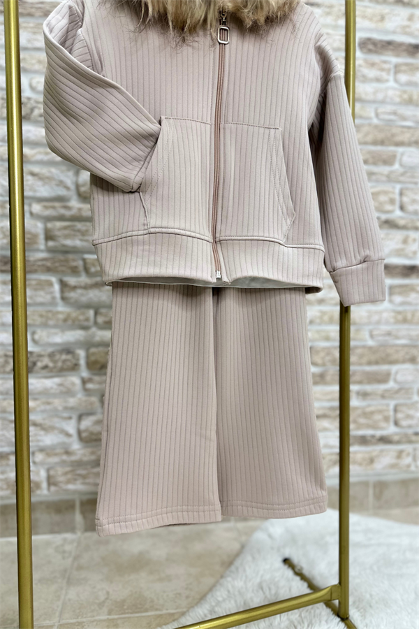 Kız Çocuk Fermuarlı Kürk Detaylı Krem Takım