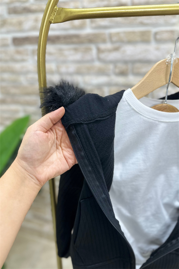 Kız Çocuk Fermuarlı Kürk Detaylı Siyah Takım