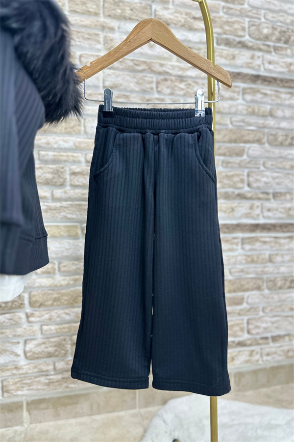 Kız Çocuk Fermuarlı Kürk Detaylı Siyah Takım