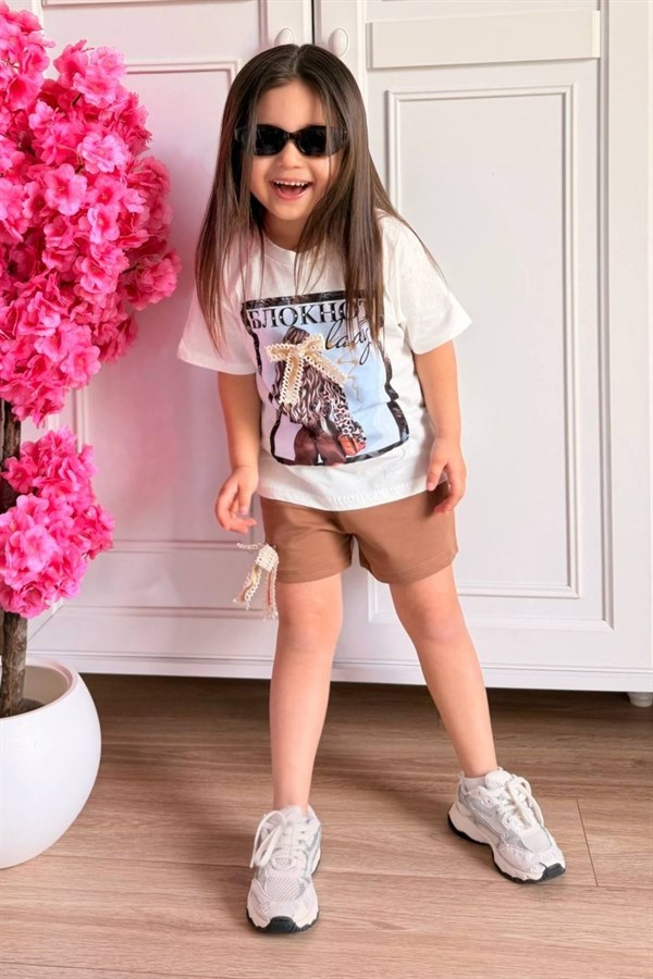 Kız Çocuk Fiyonklu Toka Model Şortlu Takım