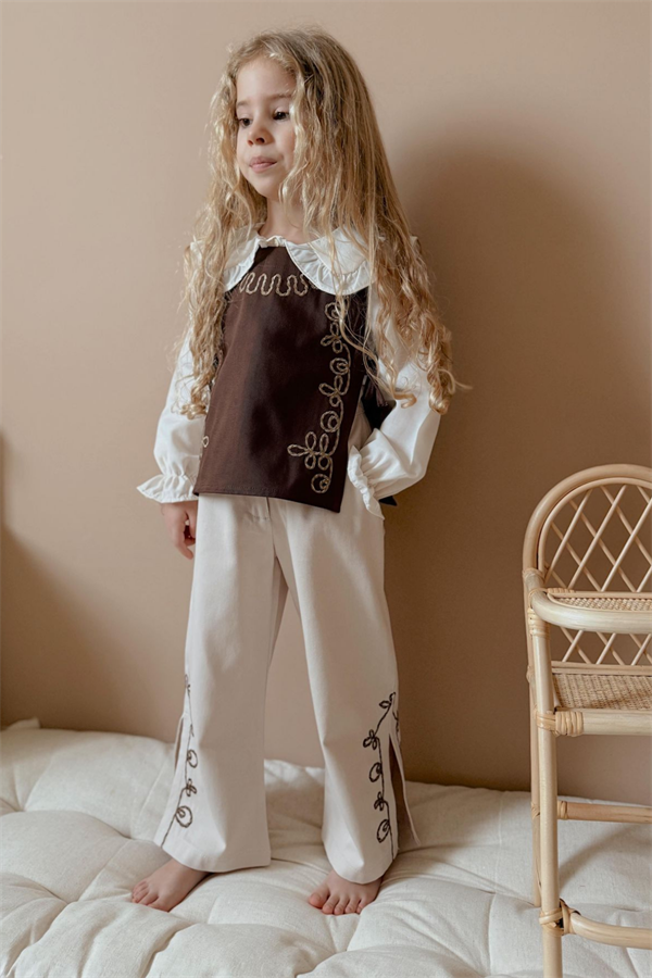 Kız Çocuk Keten 3 Parça Gömlekli Nakışlı Kahve Takım