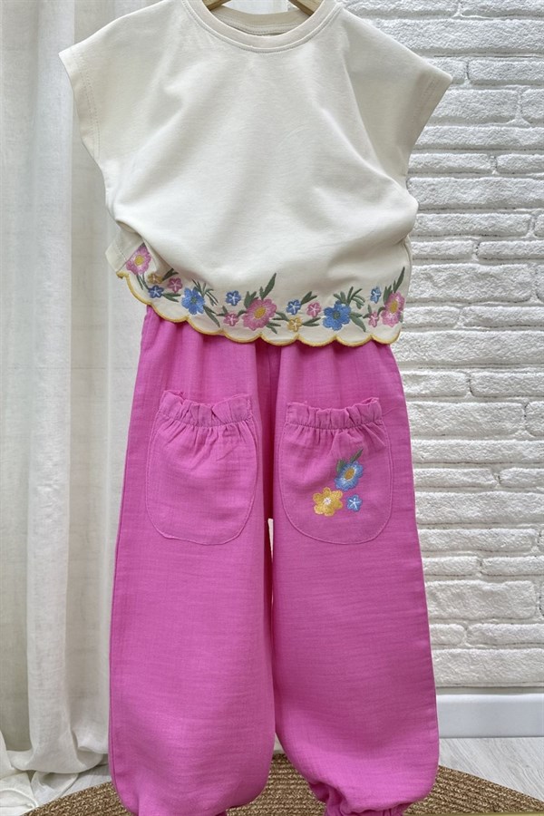 Kız Çocuk Nakışlı Pembe Müslin Pantolon Takım