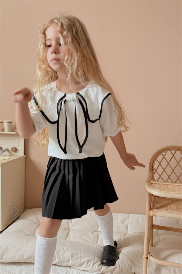 Kız Çocuk Siyah Piliseli Eetek Bluz Takım
