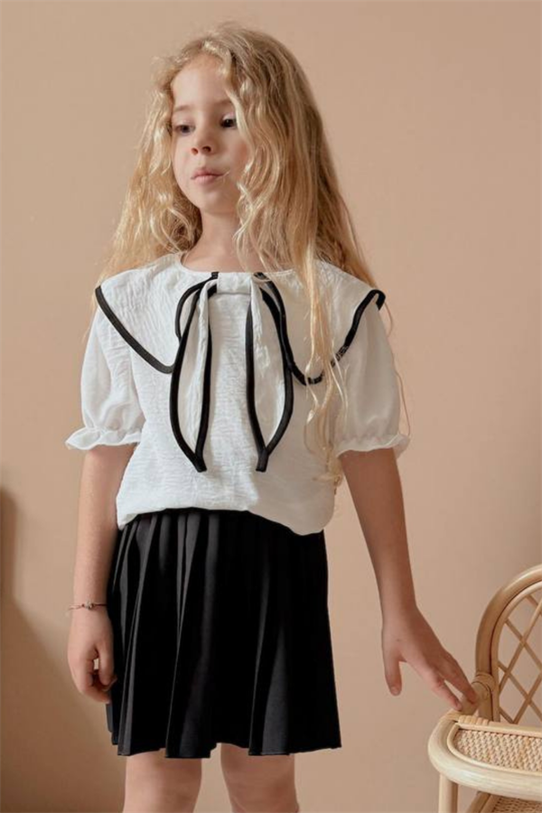 Kız Çocuk Siyah Piliseli Eetek Bluz Takım