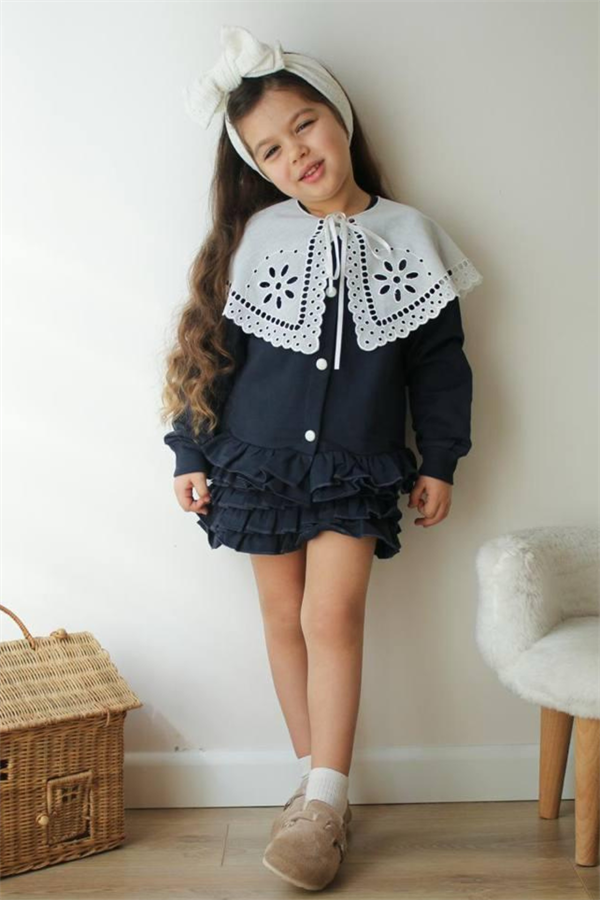 Kız Çocuk Yakalı Lacivert Etekli Takım