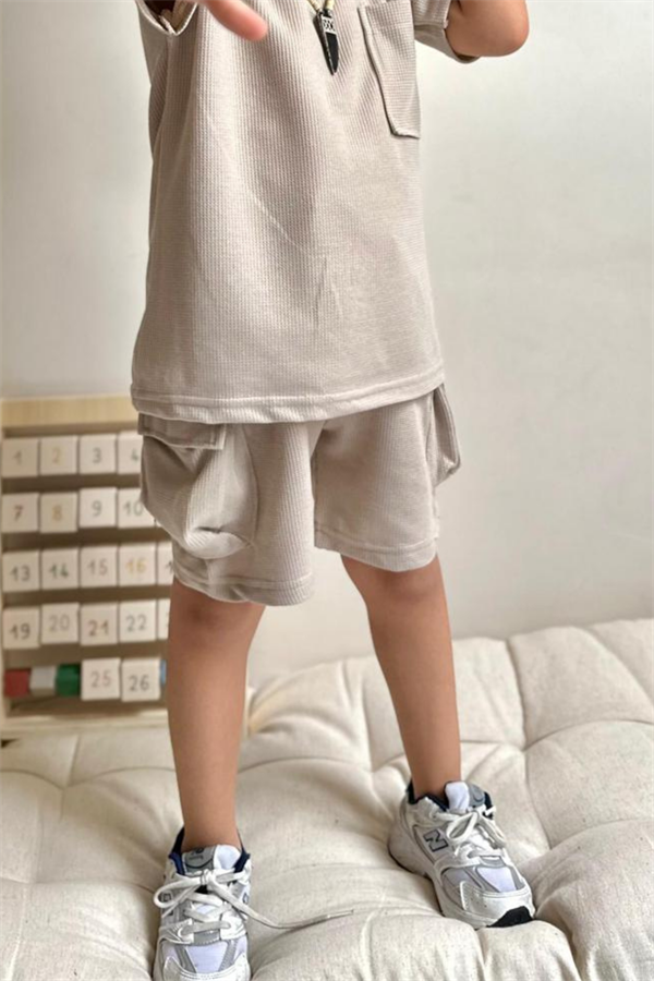 Krem Kargo Cepli Şortlu Takım