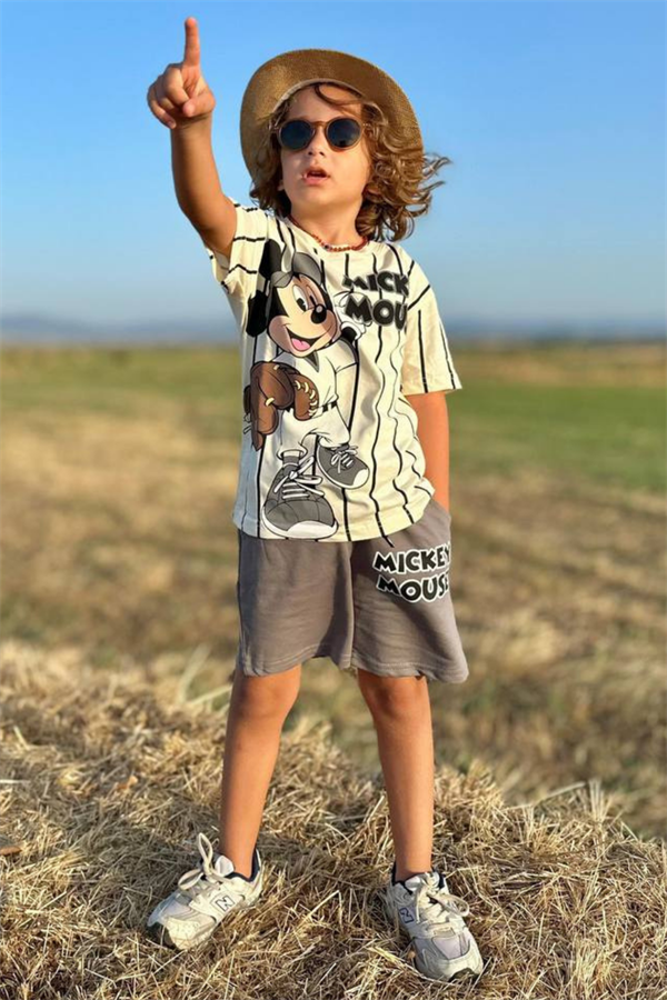 Mickey Çizgili Gri Şortlu Takım