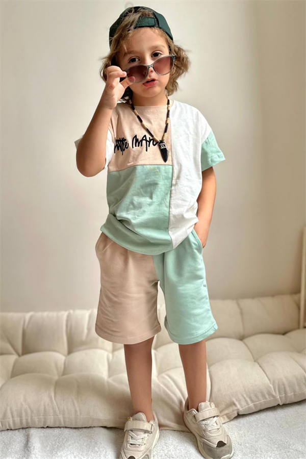 Parçalı Şu Yeşili Şortlu Takım