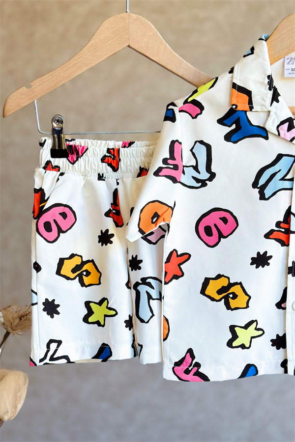 Renkli Gömlekli Cupra Kumaş Şortlu  Takım