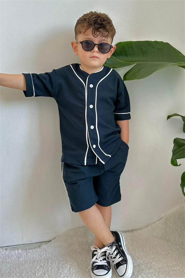 Siyah Biye Detaylı Şortlu Takım