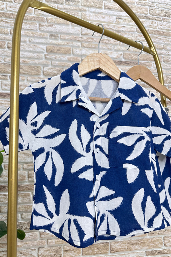 Şortlu Gömlekli Yaprak Baskı Lacivert  Takım