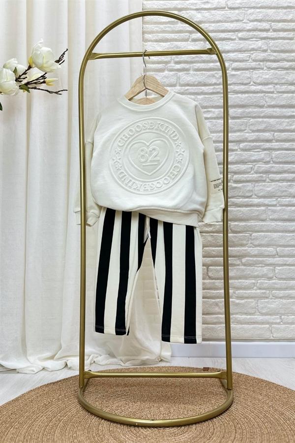 Unisex 3 İplik Kabartma Baskı Siyah Beyaz Çizgili Takım