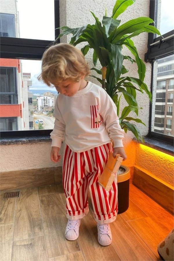 Unisex Gabardin Pantolonlu Ördekli Kırmızı Çizgili Takım