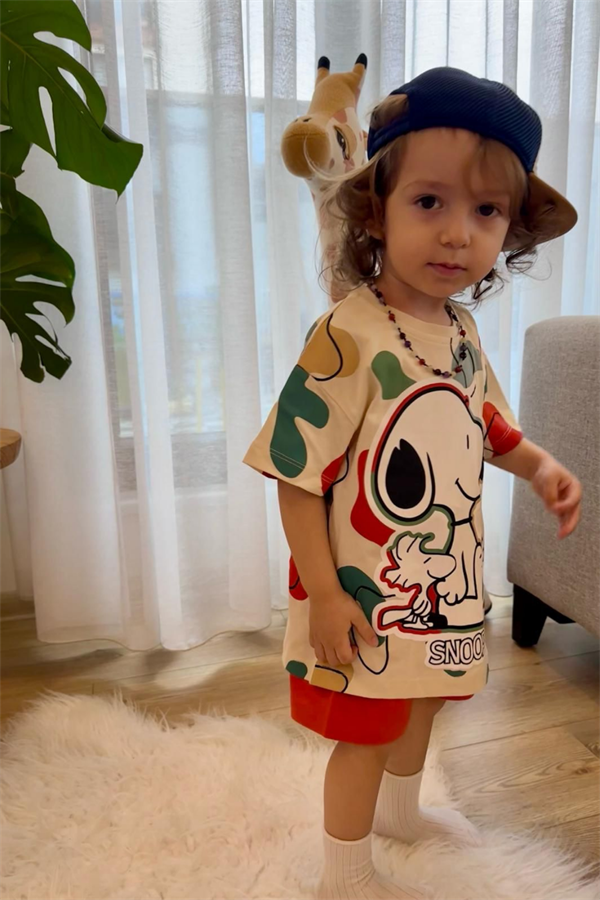 Unisex Snopy Kırmızı Şortlu Takım